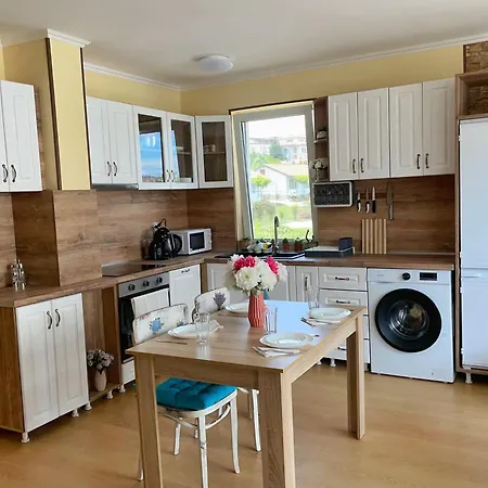 Apartament Cozy By The In Byala *